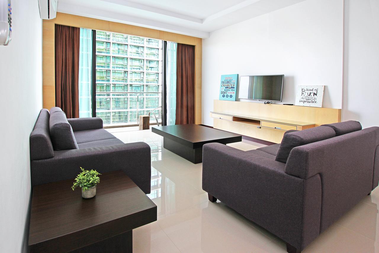 Bernard Holiday Home @ Imperial Suites Kuching Buitenkant foto