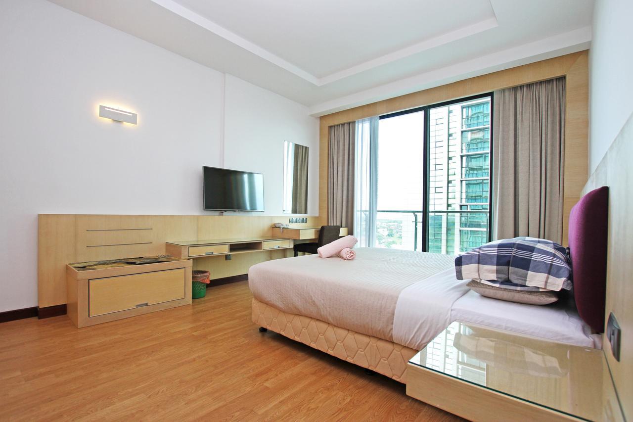 Bernard Holiday Home @ Imperial Suites Kuching Buitenkant foto