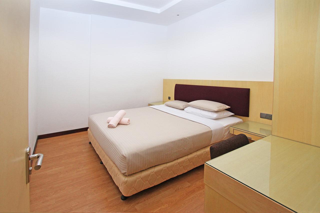 Bernard Holiday Home @ Imperial Suites Kuching Buitenkant foto