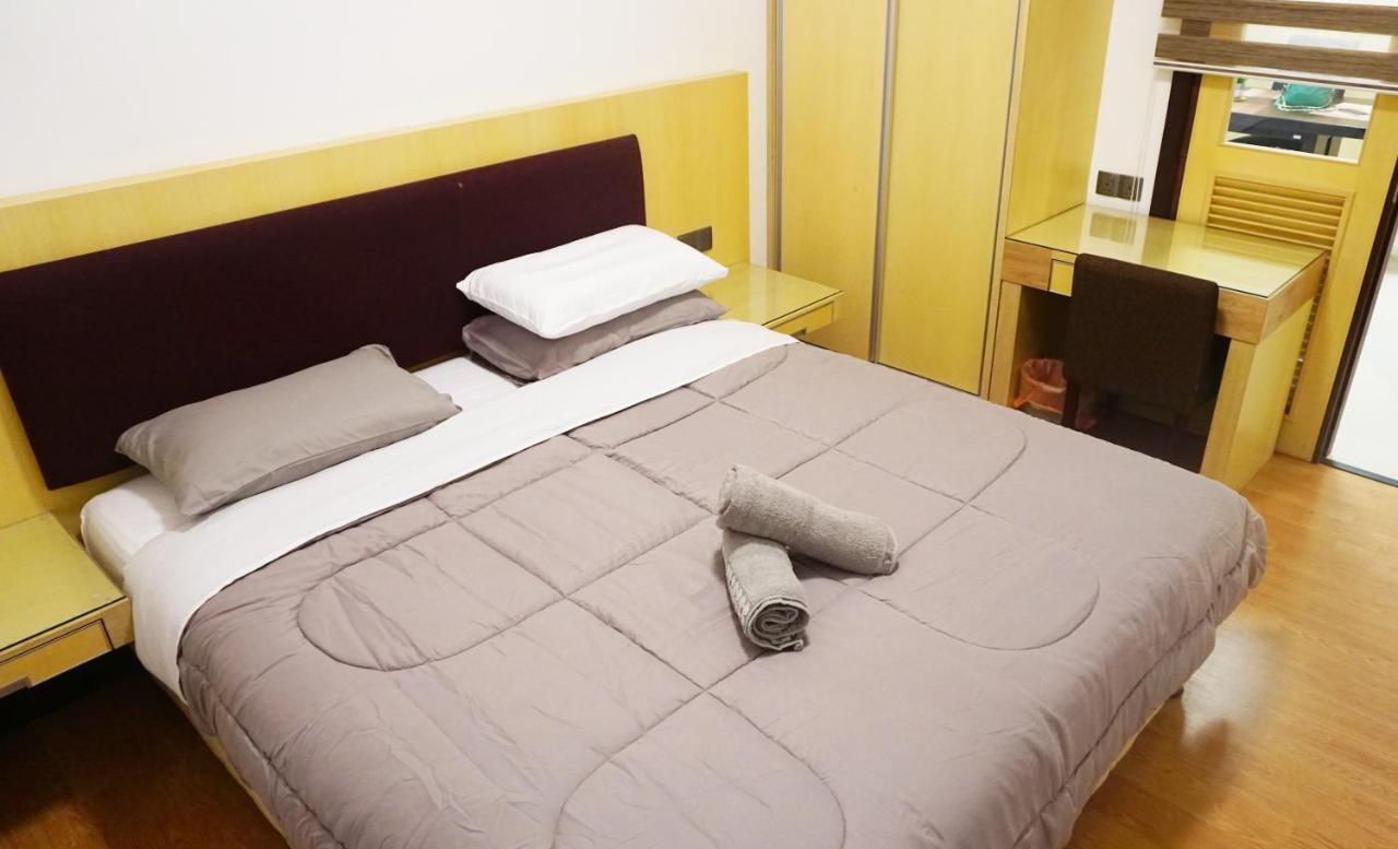 Bernard Holiday Home @ Imperial Suites Kuching Buitenkant foto